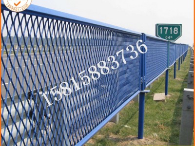 韶关高速隔离防眩网护栏定做厂家 清远公路中间防护围栏生产图3