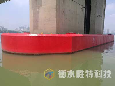 河北胜特科技自浮式钢覆式复合材料防撞装置  桥梁防撞护舷图3