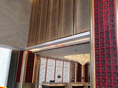 不锈钢屏风 金属镂空 铝雕 承接酒店会所售楼部工程装饰图2