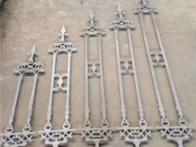 1.5米高玛钢围墙护栏图3