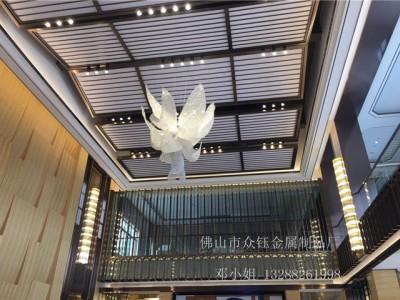 售楼部不锈钢焊接屏风隔断装饰工程安装案例图1